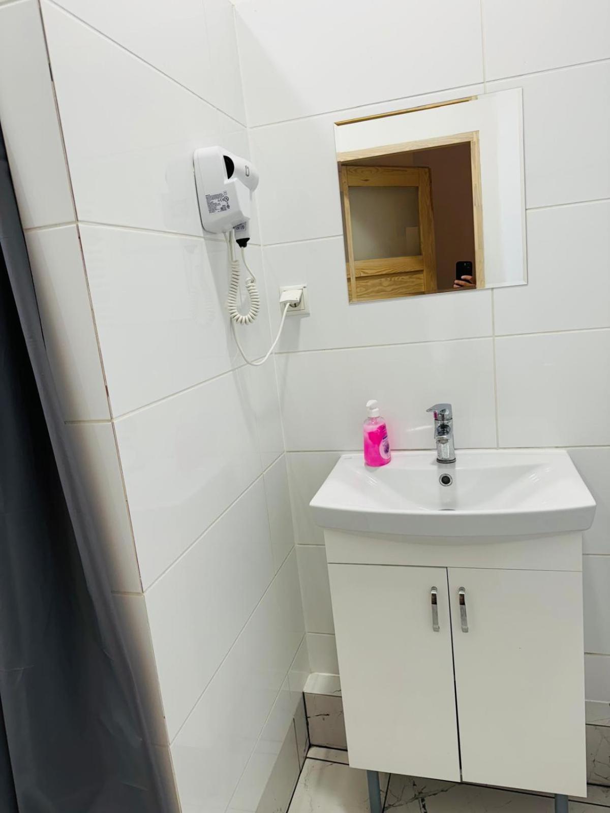 Lilia House Vandrerhjem Poznań Eksteriør bilde